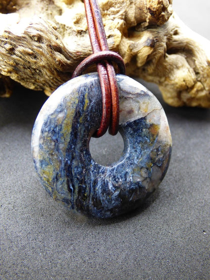 Pietersite blau ~ Edelstein Kette ~HIPPIE ~GOA ~Boho ~Tibet ~Ethno ~Nature ~Donut ~Schutzsymbol ~Rarität - Art of Nature Berlin