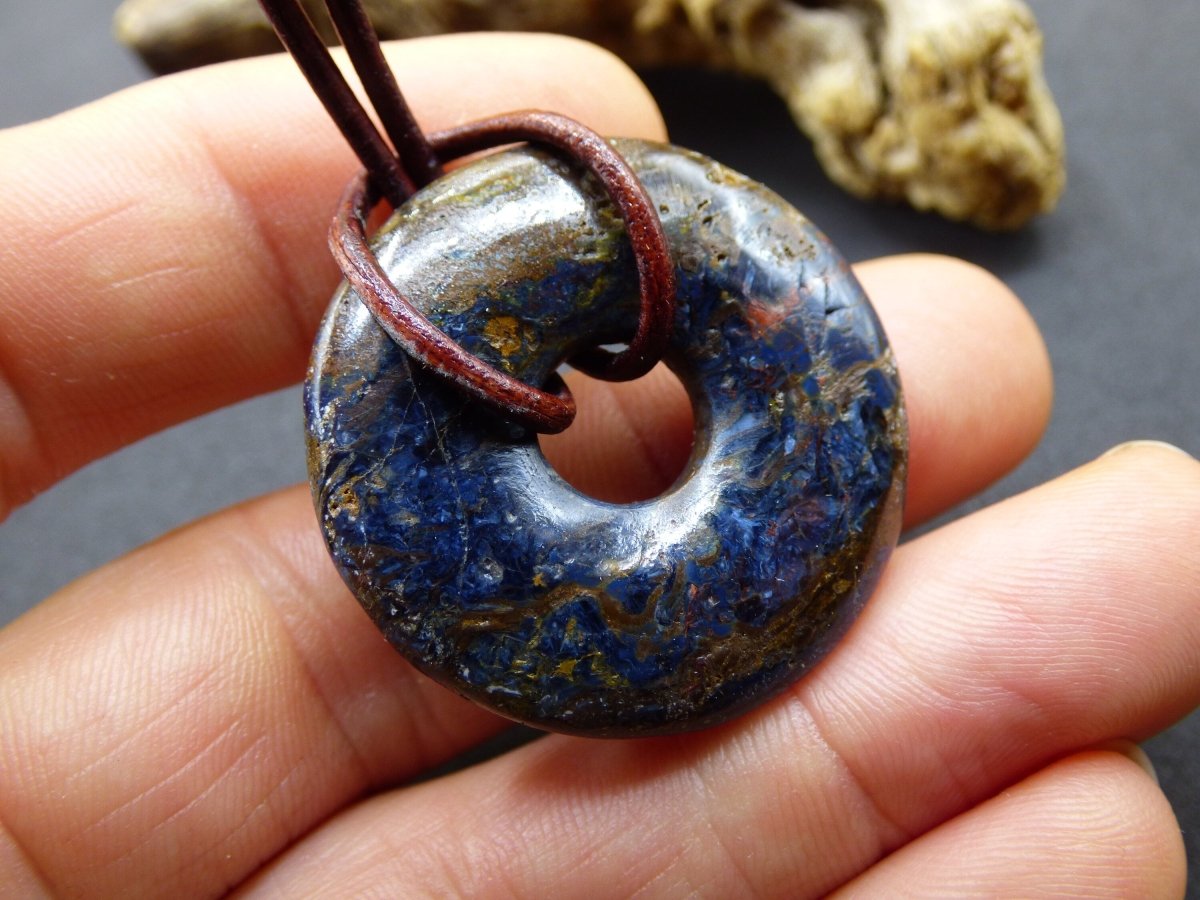 Pietersite blau gold ~ Edelstein Kette ~HIPPIE ~GOA ~Boho ~Tibet ~Ethno ~Nature ~Donut ~Schutzsymbol ~Rarität - Art of Nature Berlin