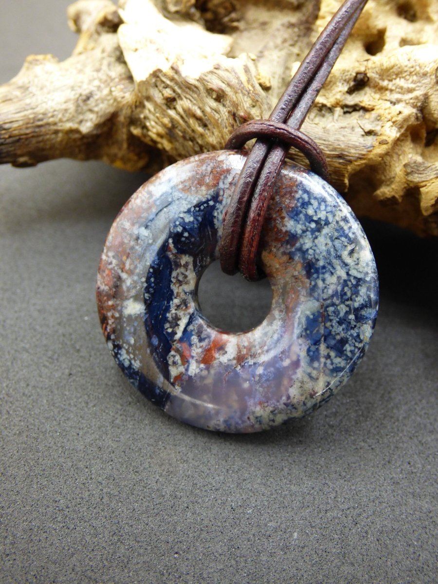 Pietersite blau & rot ~ Edelstein Kette ~HIPPIE ~GOA ~Boho ~Tibet ~Ethno ~Nature ~Donut ~Schutzsymbol ~Rarität - Art of Nature Berlin