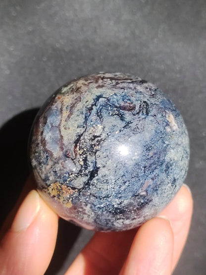 Pietersite - Edelstein Kugel blau rot Heilstein Natur Deko Sphere Sammler Wohn Energie Qualität Selten Rarität Geschenk Mann Frau Er Sie - Art of Nature Berlin
