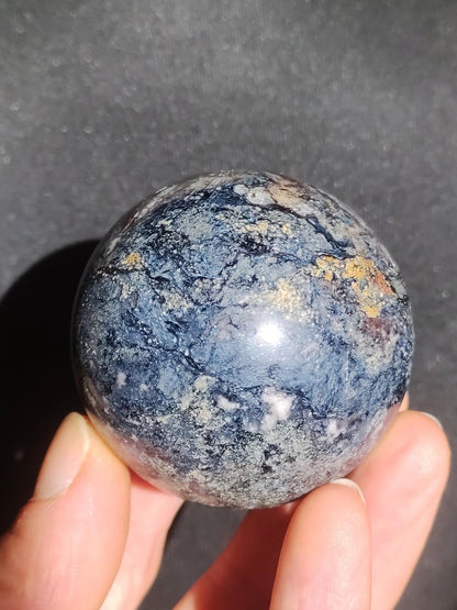 Pietersite - Edelstein Kugel blau rot Heilstein Natur Deko Sphere Sammler Wohn Energie Qualität Selten Rarität Geschenk Mann Frau Er Sie - Art of Nature Berlin