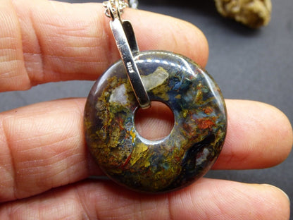 Pietersite gold blau & rot ~ 925 Sterling Silber Edelstein Kette HIPPIE GOA Boho Ethno Natur Donut Schutzsymbol Rarität Heilstein Kristall - Art of Nature Berlin