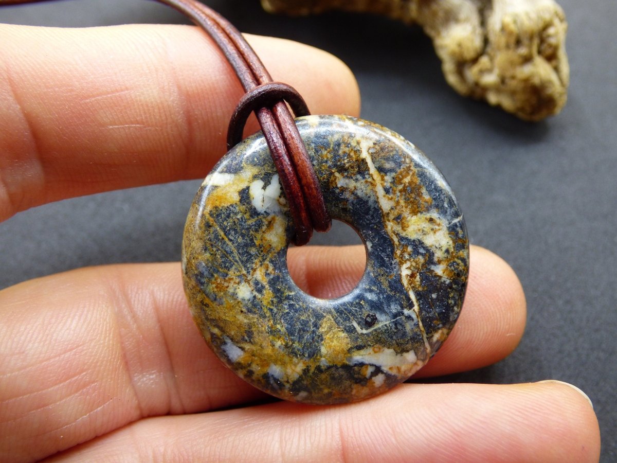 Pietersite gold ~ Edelstein Kette ~HIPPIE ~GOA ~Boho ~Tibet ~Ethno ~Nature ~Donut ~Schutzsymbol ~Heilstein ~Rarität - Art of Nature Berlin