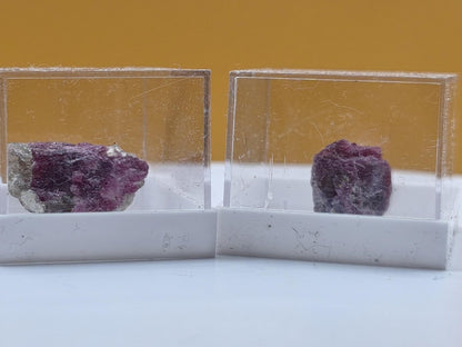 Pinker Turmalin Rohkristall aus Brasilien – Rubellit | 2 Unikate zur Wahl Kristalle & Mineralien Sammler Stufen Edelstein Deko Kristall - Art of Nature Berlin