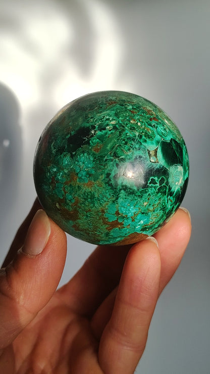 Sphère de Malachite + Chrysocolle A ~ Boule de Pierres Précieuses Magiques et Décoration Cristal Méditation Pierre de Guérison Rareté Collectionneur Minéral Rond Chrysocolle