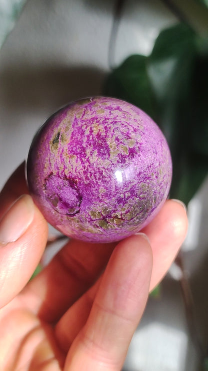 Stichtite AAA – Boule de pierres précieuses naturelles de guérison, sphère décorative en cristal, cadeau pour lui, sa maison, inauguration, appartement, énergie, puissance, méditation