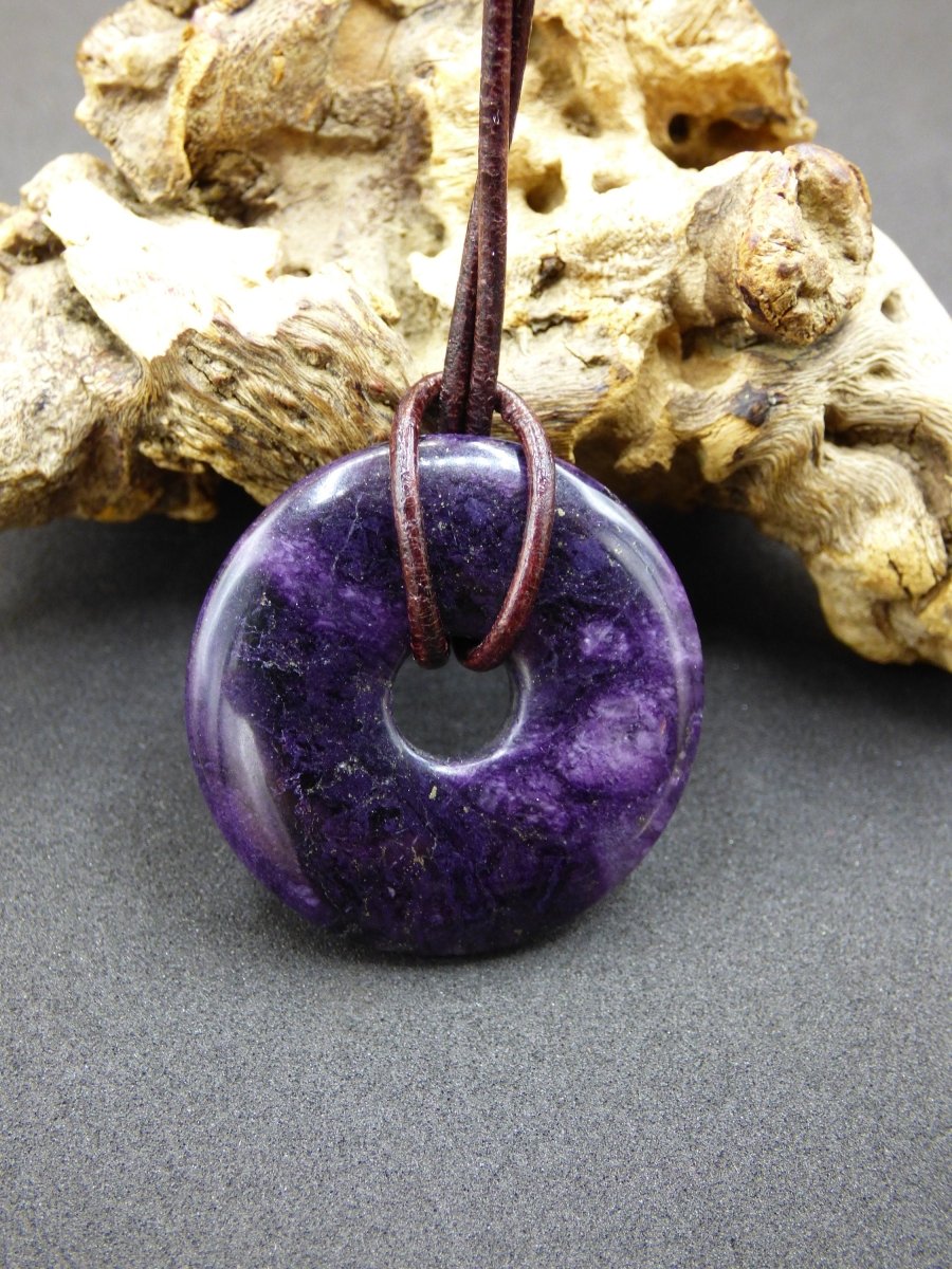 Purple Heart Fluorit 30mm ~ Edelstein Kette ~HIPPIE ~GOA ~Boho ~Tibet ~Ethno ~Nature ~Donut ~Schutzsymbol ~Heilstein ~Galaxy - Art of Nature Berlin