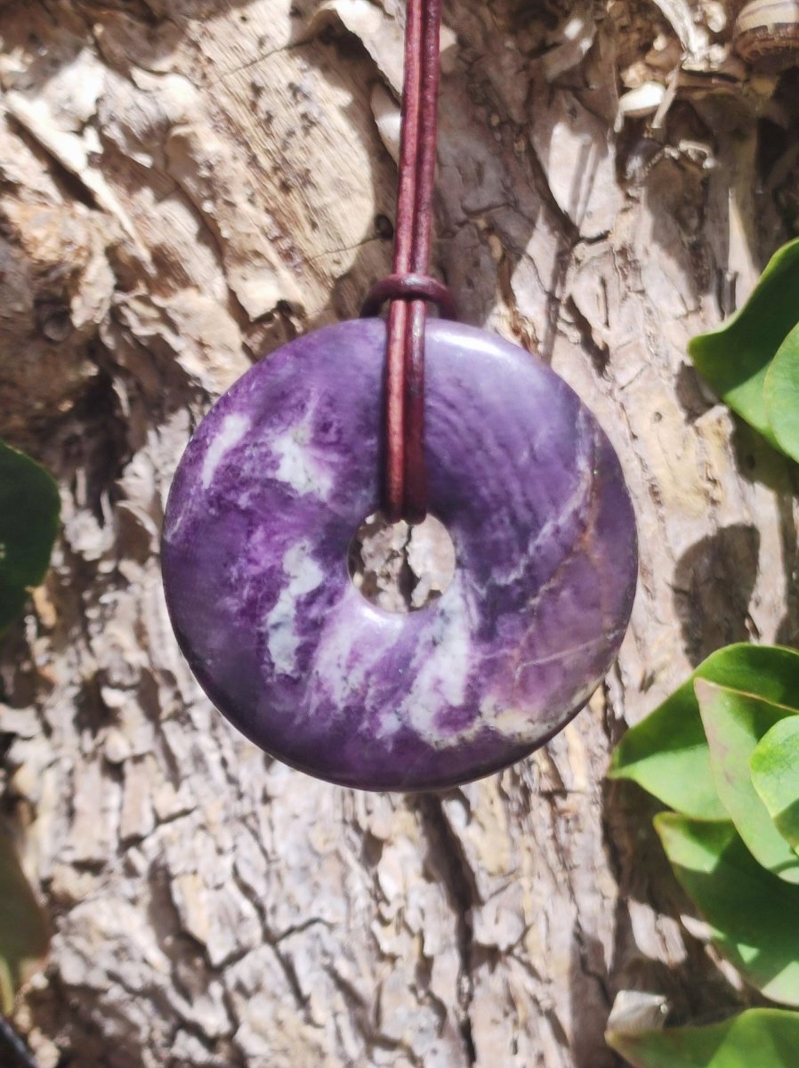 Purple Heart Fluorit 40mm Edelstein Kette Heilstein Schutzsymbol Mann Frau Glück HIPPIE GOA Boho Tibet Ethno Natur Rarität Geschenk Freundin - Art of Nature Berlin