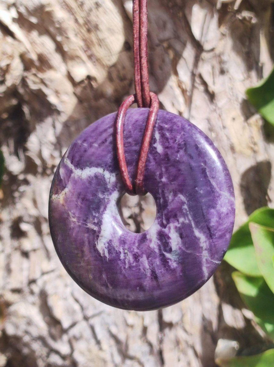 Purple Heart Fluorit 40mm Edelstein Kette Heilstein Schutzsymbol Mann Frau Glück HIPPIE GOA Boho Tibet Ethno Natur Rarität Geschenk Freundin - Art of Nature Berlin