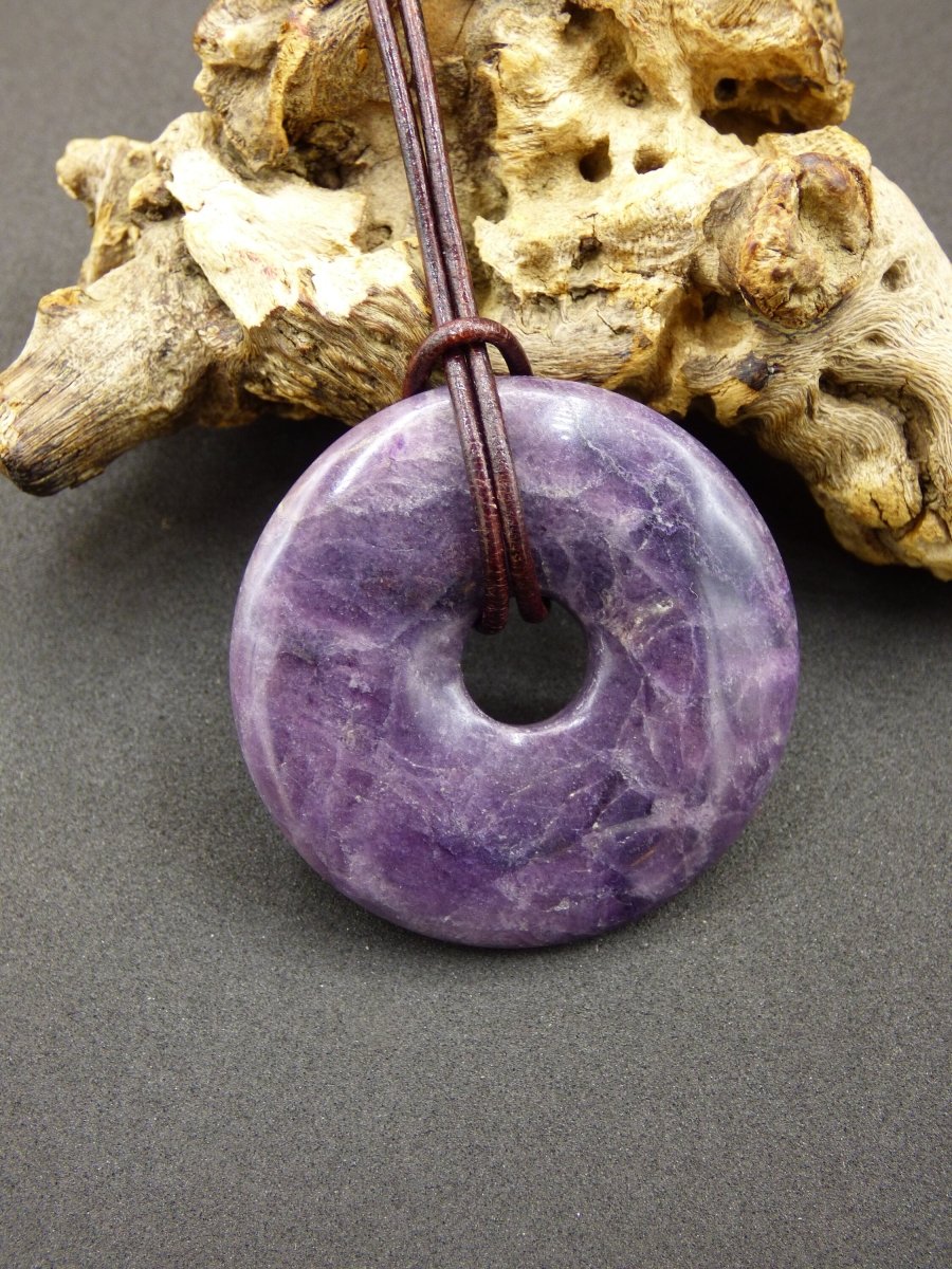 Purple Heart Fluorit 40mm ~ Edelstein Kette ~HIPPIE ~GOA ~Boho ~Tibet ~Ethno ~Nature ~Donut ~Schutzsymbol ~Heilstein ~Galaxy - Art of Nature Berlin