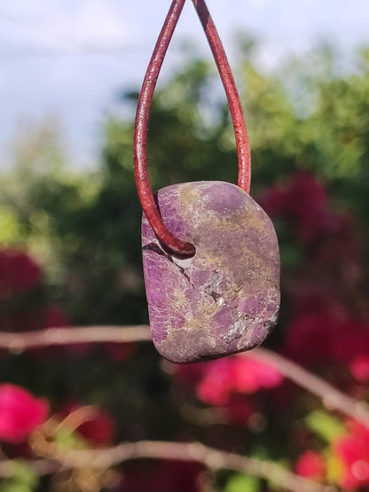 Purpurit - Edelstein Kette lila Natur Heilstein Schutz Glück Mann Frau Er Sie Freund Mutter Glück HIPPIE Rarität Geschenk Unikat Anhänger - Art of Nature Berlin