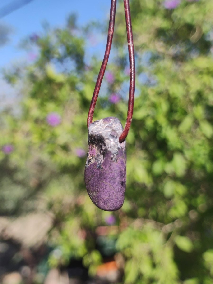 Purpurit - Edelstein Kette lila Natur Heilstein Schutz Glück Mann Frau Er Sie Freund Mutter Glück HIPPIE Rarität Geschenk Unikat Anhänger - Art of Nature Berlin