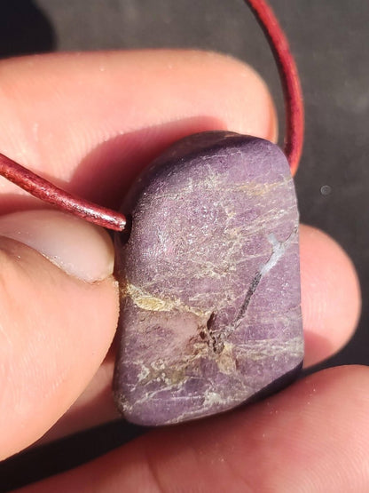 Purpurit - Edelstein Kette lila Natur Heilstein Schutz Glück Mann Frau Er Sie Freund Mutter Glück HIPPIE Rarität Geschenk Unikat Anhänger - Art of Nature Berlin