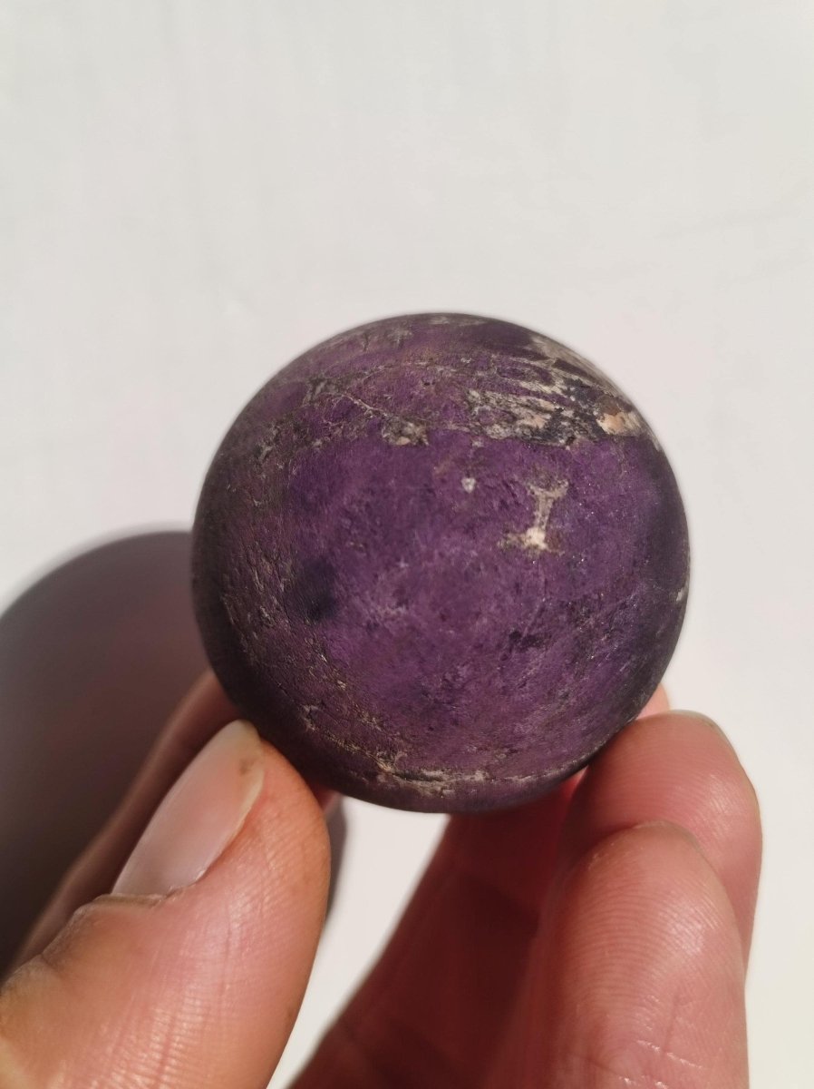 Purpurit - Edelstein Kugel lila Natur Heilstein Deko Sphere Kristall Geschenk Er Sie Haus Einweihung Wohnung Energie Kraft Sammler Rarität - Art of Nature Berlin