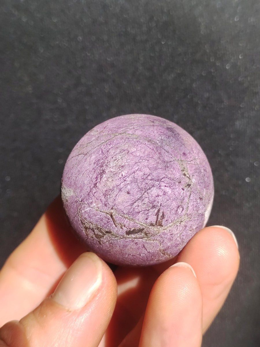 Purpurit - Edelstein Kugel lila Natur Heilstein Deko Sphere Kristall Geschenk Er Sie Haus Einweihung Wohnung Energie Kraft Sammler Rarität - Art of Nature Berlin