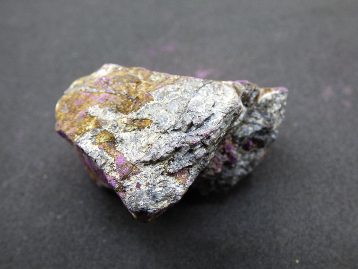 Purpurit ~ Sammler Roh Stufe Deko Mineral Afrika Namibia Heilstein Kristalle Mann Frau Kind Geschenk Er Sie Bruder Schwester Mineral Deko - Art of Nature Berlin