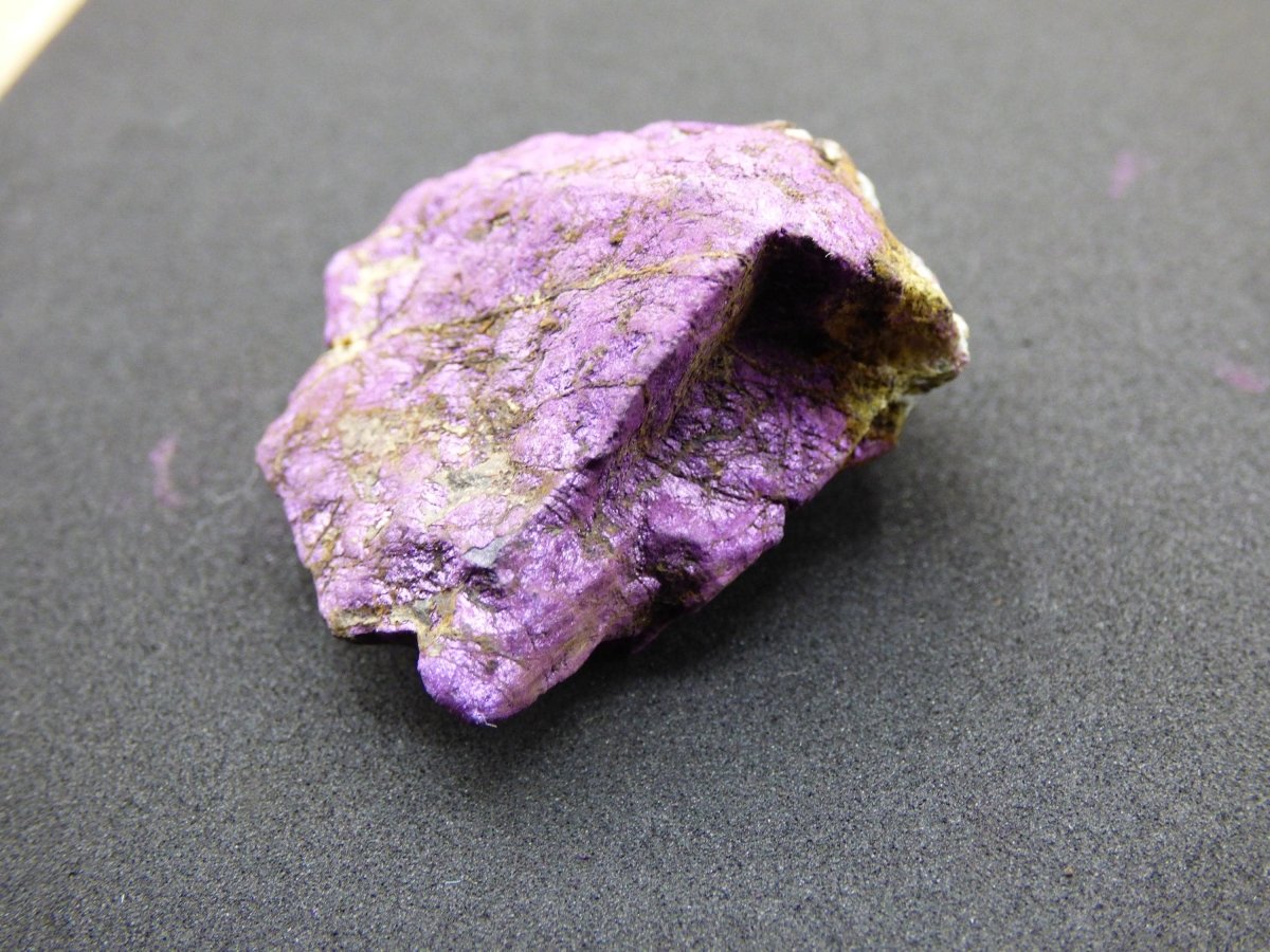 Purpurit ~ Sammler Roh Stufe Deko Mineral Afrika Namibia Heilstein Kristalle Mann Frau Kind Geschenk Er Sie Bruder Schwester Mineral Deko - Art of Nature Berlin