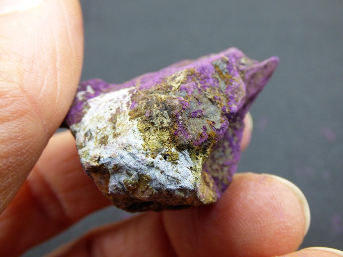 Purpurit ~ Sammler Roh Stufe Deko Mineral Afrika Namibia Heilstein Kristalle Mann Frau Kind Geschenk Er Sie Bruder Schwester Mineral Deko - Art of Nature Berlin