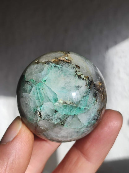 Quantum Quattro AAA Sphere ~ Magische Edelstein Kugel Massage & Deko Crystal Meditation Heilstein Rarität Sammler Mineral Rund Chrysokolla - Art of Nature Berlin