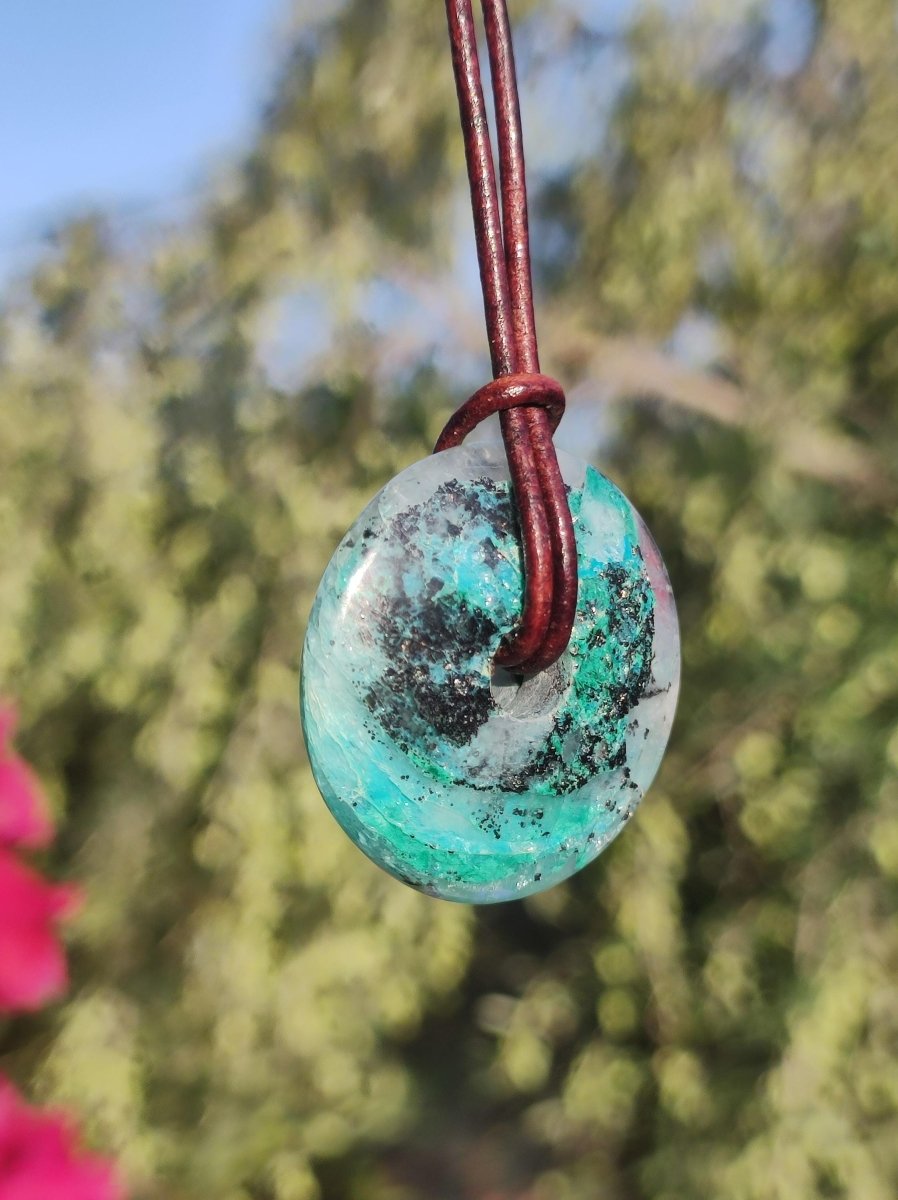 Quantum Quattro Chrysocoll 30mm Edelstein Kette Heilstein Schutzsymbol Mann Frau Glück HIPPIE GOA Boho Tibet Ethno Natur Rarität Geschenk - Art of Nature Berlin