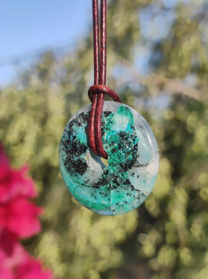 Quantum Quattro Chrysocoll 30mm Edelstein Kette Heilstein Schutzsymbol Mann Frau Glück HIPPIE GOA Boho Tibet Ethno Natur Rarität Geschenk - Art of Nature Berlin