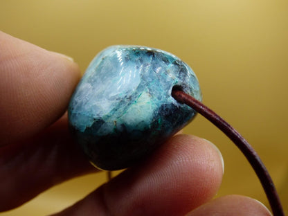 Quantum Quattro Chrysocoll Chrysokolla Azurit Quarz ~ Edelstein Kette HIPPIE GOA Boho Tibet Ethno Nature Donut Heilstein Rarität - Art of Nature Berlin