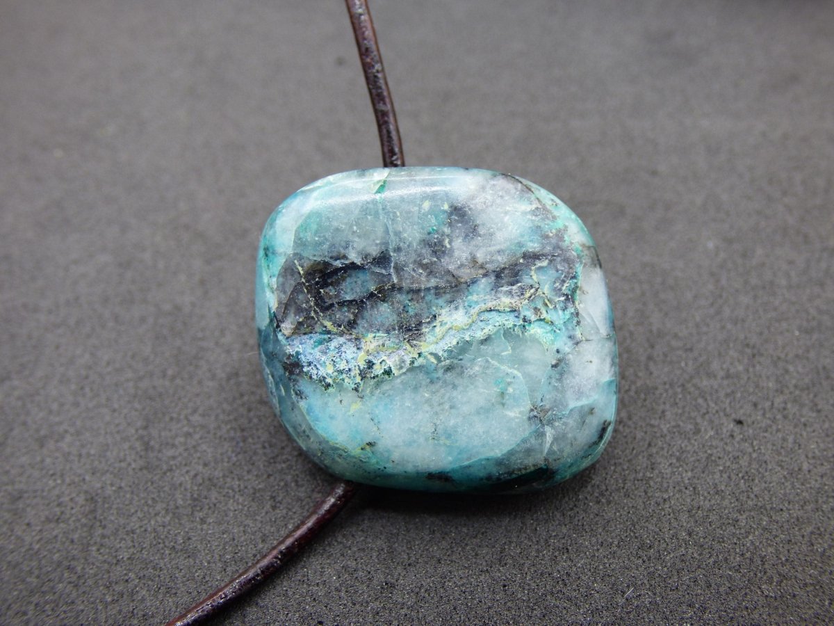 Quantum Quattro Chrysocoll Chrysokolla Azurit Quarz ~ Edelstein Kette HIPPIE GOA Boho Tibet Ethno Nature Donut Heilstein Rarität - Art of Nature Berlin