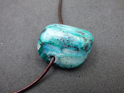 Quantum Quattro Chrysocoll Chrysokolla Azurit Quarz ~ Edelstein Kette HIPPIE GOA Boho Tibet Ethno Nature Donut Heilstein Rarität - Art of Nature Berlin