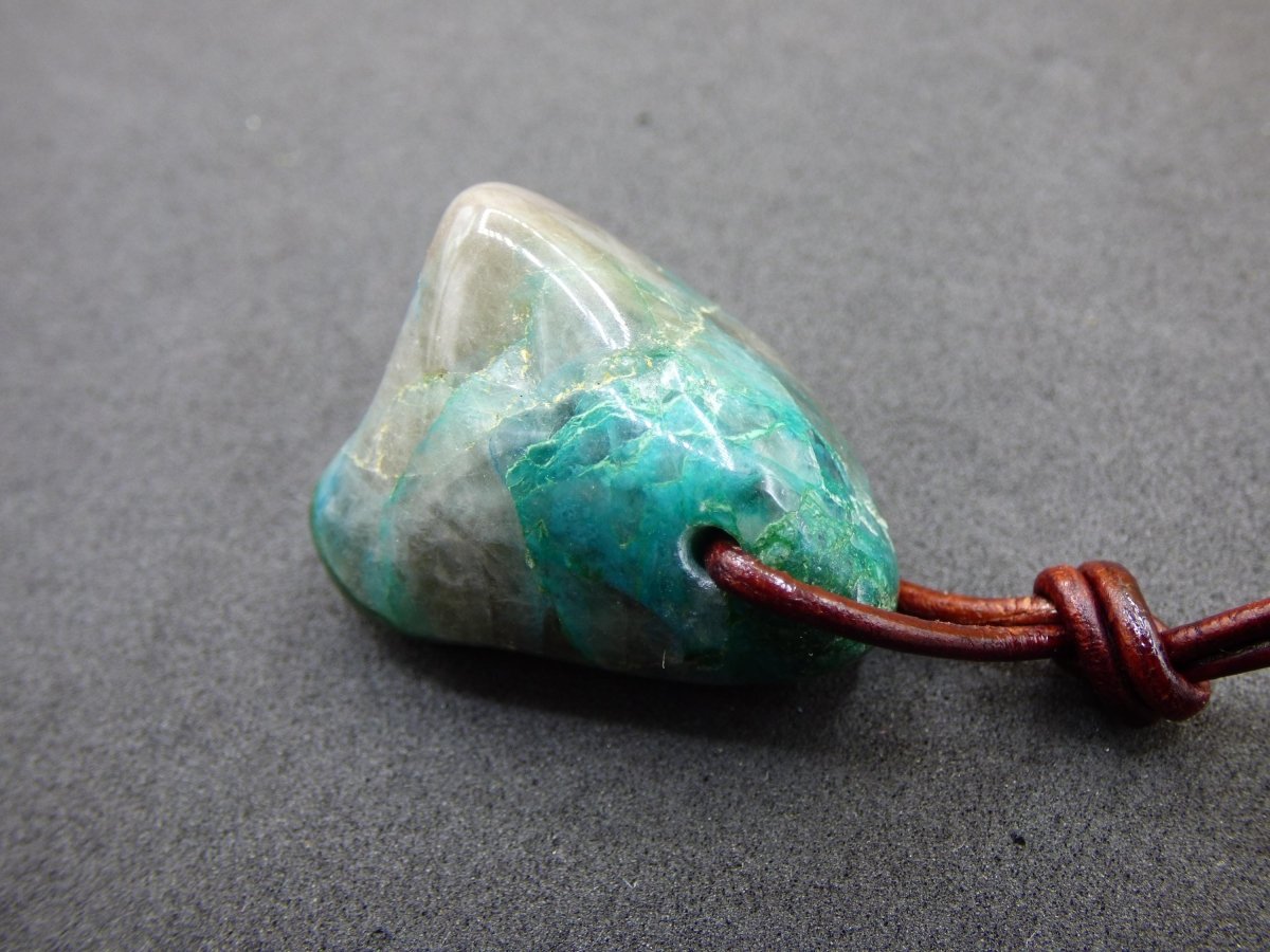 Quantum Quattro Chrysocoll Chrysokolla Azurit Quarz ~ Edelstein Kette HIPPIE GOA Boho Tibet Ethno Nature Donut Heilstein Rarität - Art of Nature Berlin