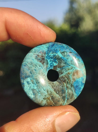 Quantum Quattro Chrysocoll Donut 35mm Edelstein Kette Heilstein Schutzsymbol Mann Frau Glück HIPPIE Boho Tibet Ethno Natur Rarität Geschenk - Art of Nature Berlin