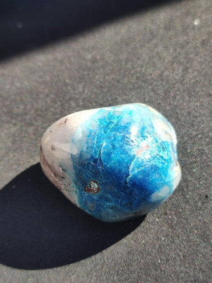 Quantum Quattro Chrysocoll Shattuckit Quarz Azurit blau Natur Heilstein Meditation Ritual Indianer Schamanen Edelstein Mineral Sammler - Art of Nature Berlin