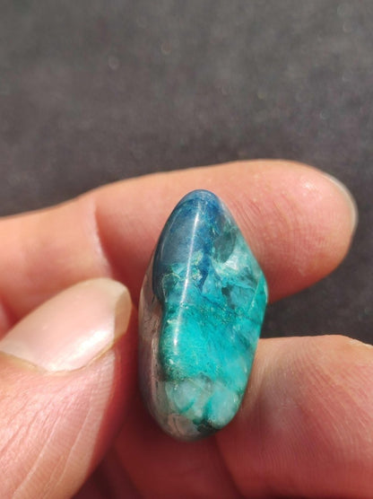 Quantum Quattro Chrysocoll Shattuckit Quarz Azurit blau Natur Heilstein Meditation Ritual Indianer Schamanen Edelstein Mineral Sammler - Art of Nature Berlin