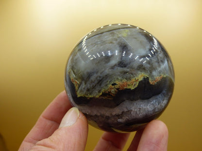 Quarz + Volcanic Achat UV AKTIV Edelstein Kugel Deko Sphere Massage Kristall Sammler Meditation Heilstein Frau Mann Geschenk Er Sie Energie - Art of Nature Berlin