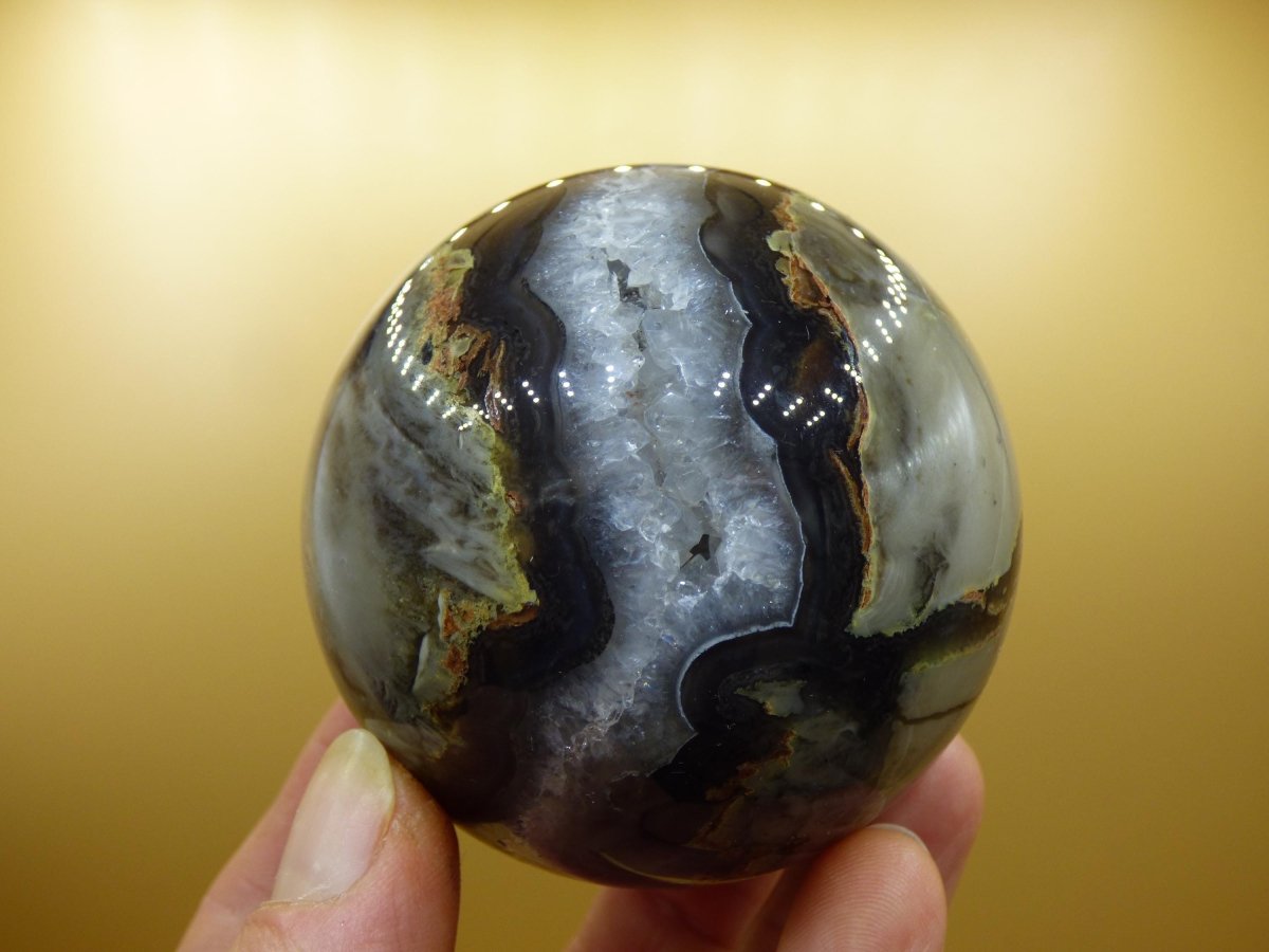 Quarz + Volcanic Achat UV AKTIV Edelstein Kugel Deko Sphere Massage Kristall Sammler Meditation Heilstein Frau Mann Geschenk Er Sie Energie - Art of Nature Berlin