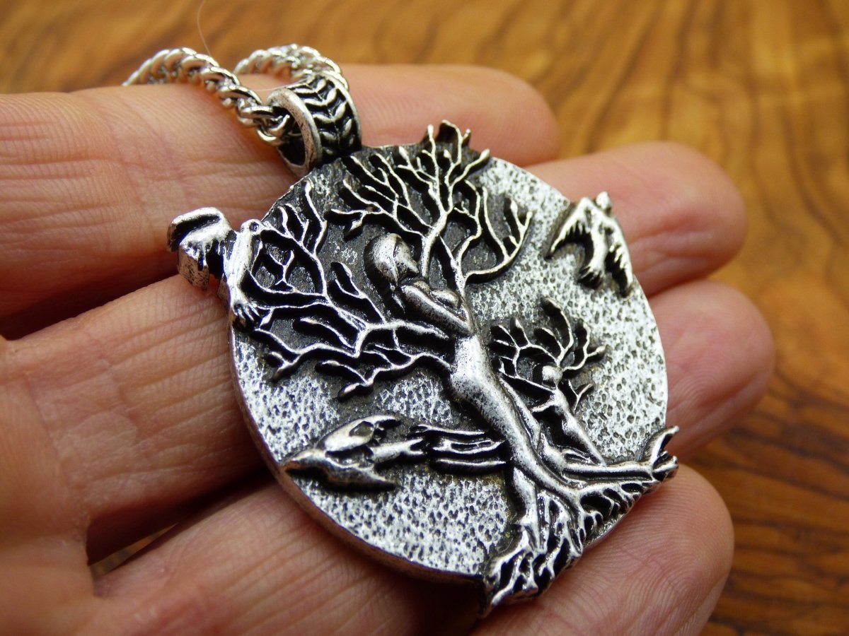 Raben Baum Frau mit Kind ~ Amulet Kette Antik Silber Tibet HIPPIE GOA Boho Tibet Ethno Nature Esoterik Ethnic Lebensbaum Wurzeln Root - Art of Nature Berlin