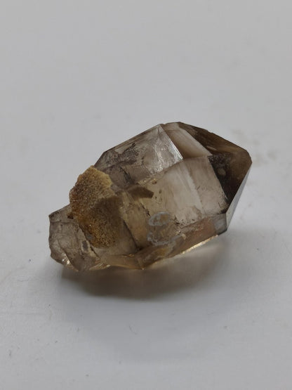 Rauchquarz Kristall mit Begleitkristallen – Erongo Namibia – 27 mm Sammlerstufe Zepter Kristall – Natürlicher Scepter Stufe Sammler Mineral - Art of Nature Berlin