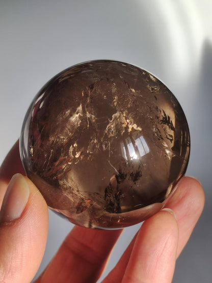 Rauchquarz Smokey Quarz Regenbogen ~ Magische Edelstein Kugel Massage & Deko Sphere Crystal Spielkugel Meditation ~HIPPIE ~Heilstein Rarität - Art of Nature Berlin