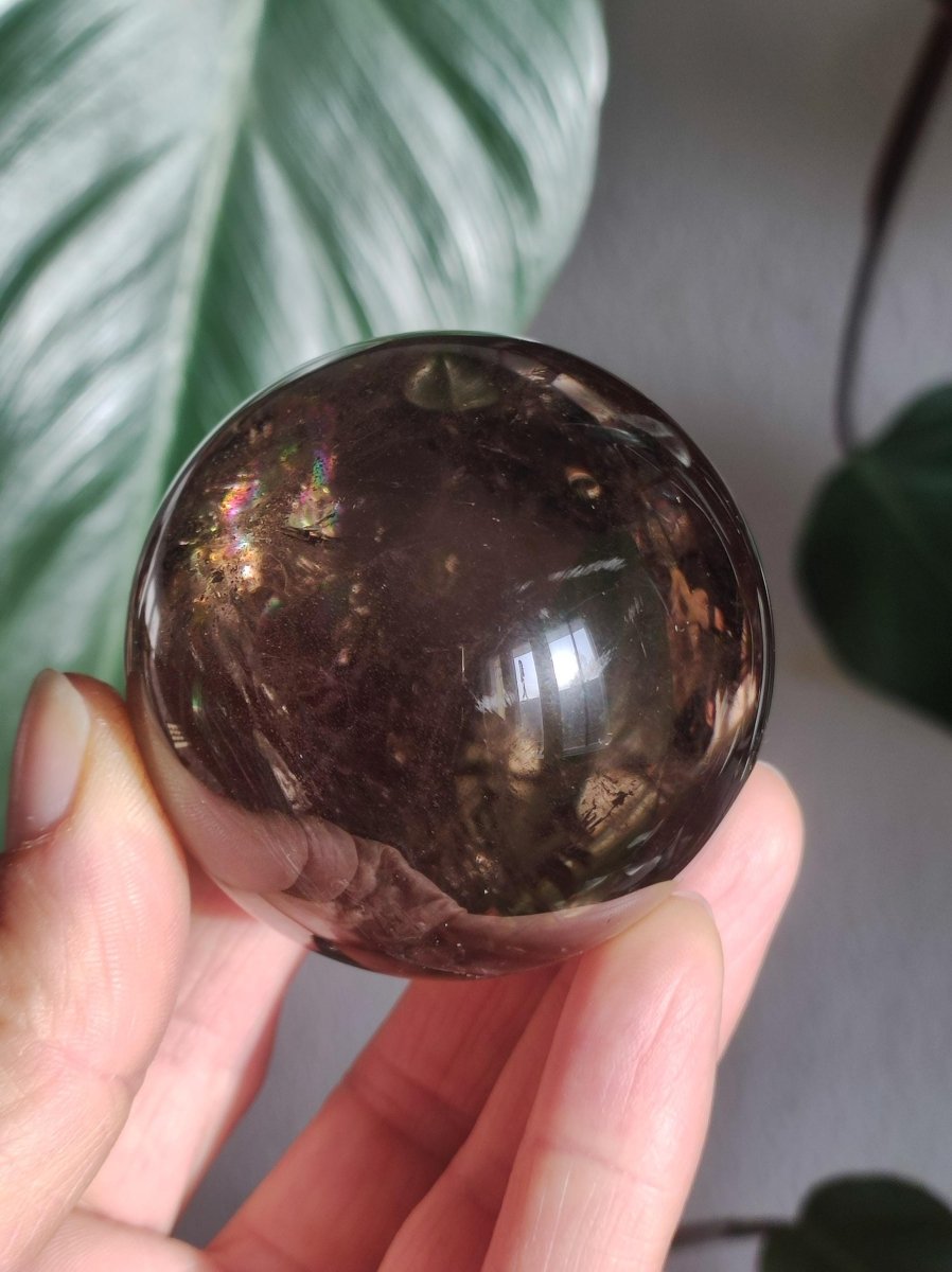 Rauchquarz Smokey Quarz Regenbogen ~ Magische Edelstein Kugel Massage & Deko Sphere Crystal Spielkugel Meditation ~HIPPIE ~Heilstein Rarität - Art of Nature Berlin