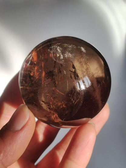 Rauchquarz Smokey Quarz Regenbogen ~ Magische Edelstein Kugel Massage & Deko Sphere Crystal Spielkugel Meditation ~HIPPIE ~Heilstein Rarität - Art of Nature Berlin