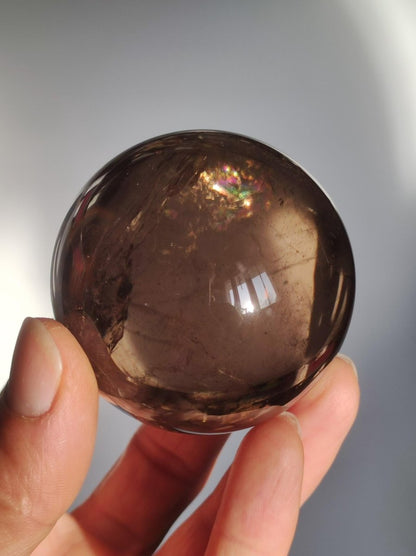 Rauchquarz Smokey Quarz Regenbogen ~ Magische Edelstein Kugel Massage & Deko Sphere Crystal Spielkugel Meditation ~HIPPIE ~Heilstein Rarität - Art of Nature Berlin