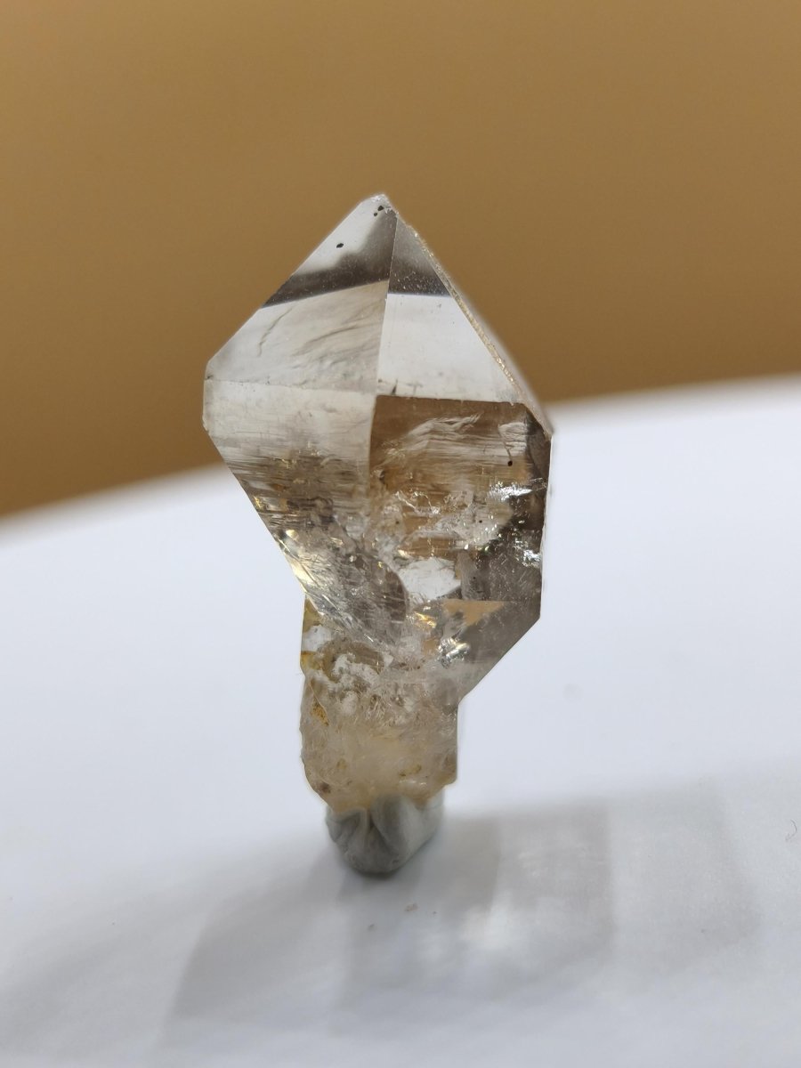 Rauchquarz Zepter Kristall – Natürlicher Scepter Quartz mit transparenter Spitze – 25 mm Kristall Stufe Sammler Unikat Geschenk Heilstein - Art of Nature Berlin