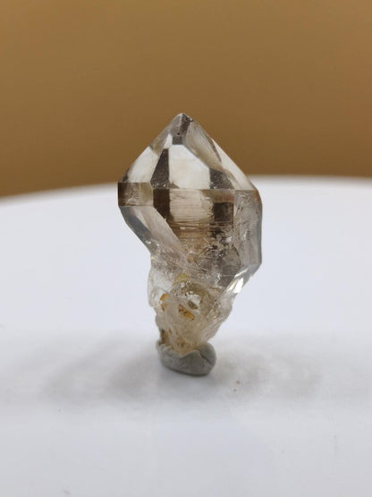 Rauchquarz Zepter Kristall – Natürlicher Scepter Quartz mit transparenter Spitze – 25 mm Kristall Stufe Sammler Unikat Geschenk Heilstein - Art of Nature Berlin