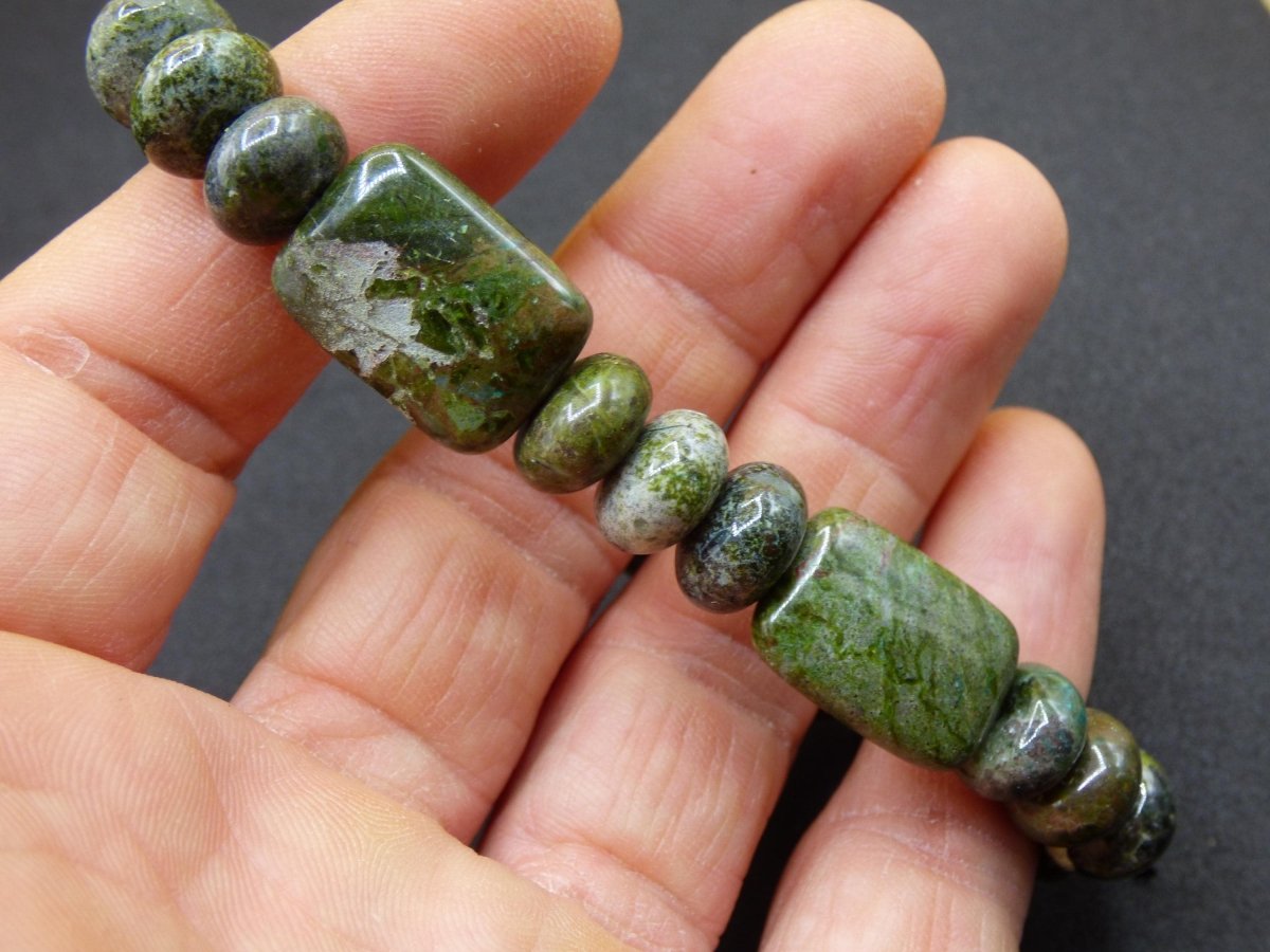 Regenwald Rhyolith - Edelstein Armband Perlen Heilstein Natur grün Energie Natur Echt Rarität Schmuck Frau Mann Er Sie Bruder Geschenk - Art of Nature Berlin