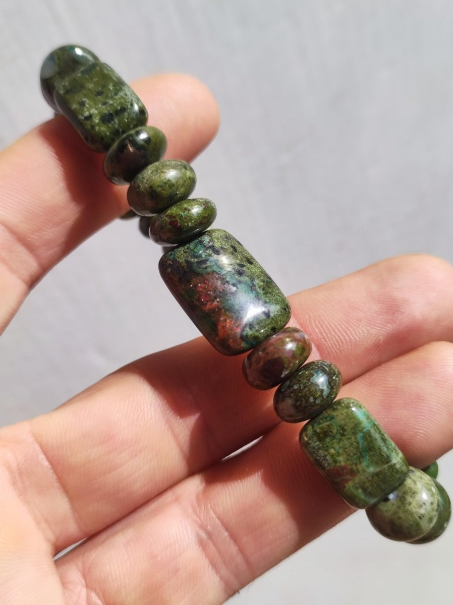 Regenwald Rhyolith - Edelstein Armband Perlen Heilstein Natur grün Energie Natur Echt Rarität Schmuck Frau Mann Er Sie Bruder Geschenk - Art of Nature Berlin