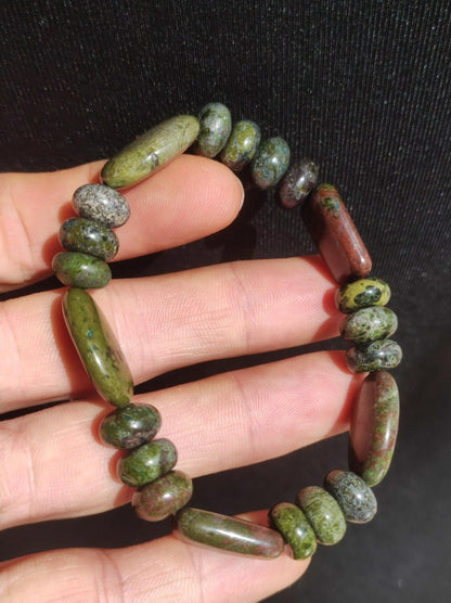 Regenwald Rhyolith - Edelstein Armband Perlen Heilstein Natur grün Energie Natur Echt Rarität Schmuck Frau Mann Er Sie Bruder Geschenk - Art of Nature Berlin