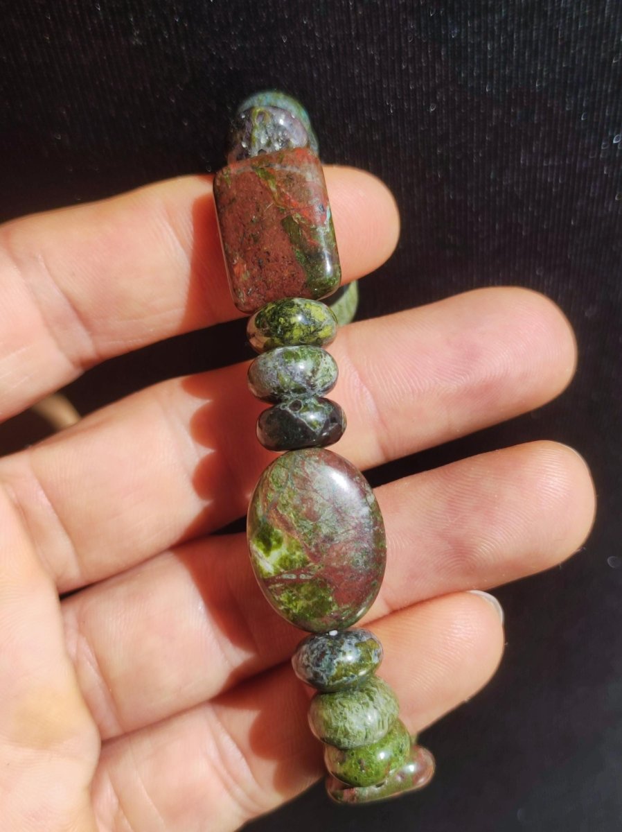 Regenwald Rhyolith - Edelstein Armband Perlen Heilstein Natur grün Energie Natur Echt Rarität Schmuck Frau Mann Er Sie Bruder Geschenk - Art of Nature Berlin