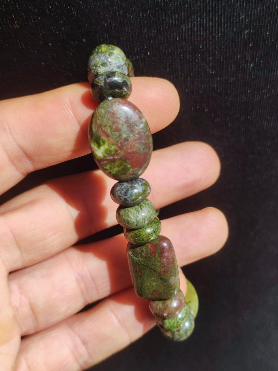 Regenwald Rhyolith - Edelstein Armband Perlen Heilstein Natur grün Energie Natur Echt Rarität Schmuck Frau Mann Er Sie Bruder Geschenk - Art of Nature Berlin