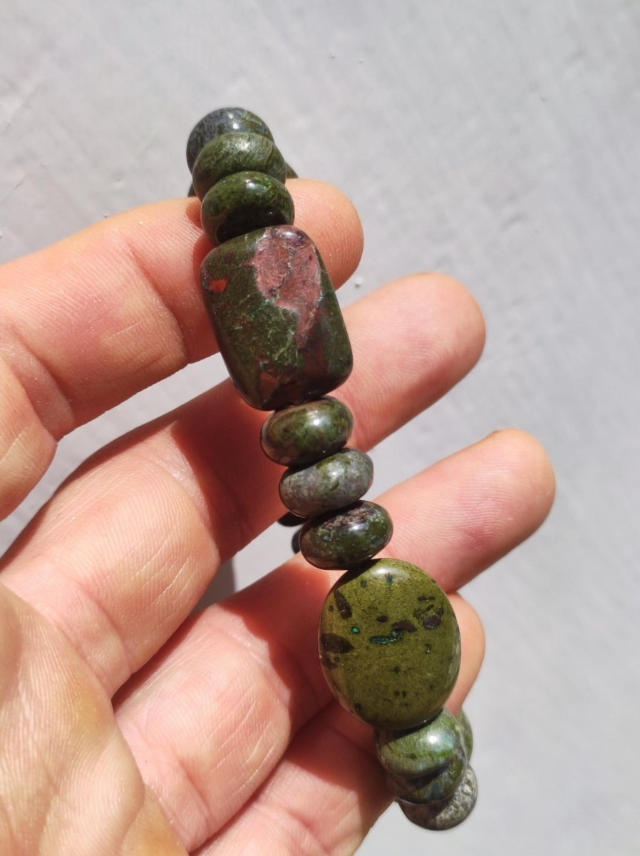 Regenwald Rhyolith - Edelstein Armband Perlen Heilstein Natur grün Energie Natur Echt Rarität Schmuck Frau Mann Er Sie Bruder Geschenk - Art of Nature Berlin