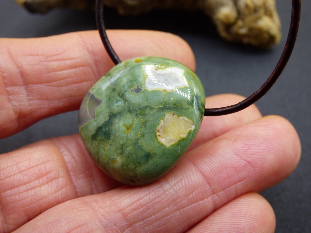 Regenwald Rhyolith ~ Edelstein Kette grün ~Rainforest ~HIPPIE ~GOA ~Boho ~Ethno ~Nature ~Heilstein - Art of Nature Berlin