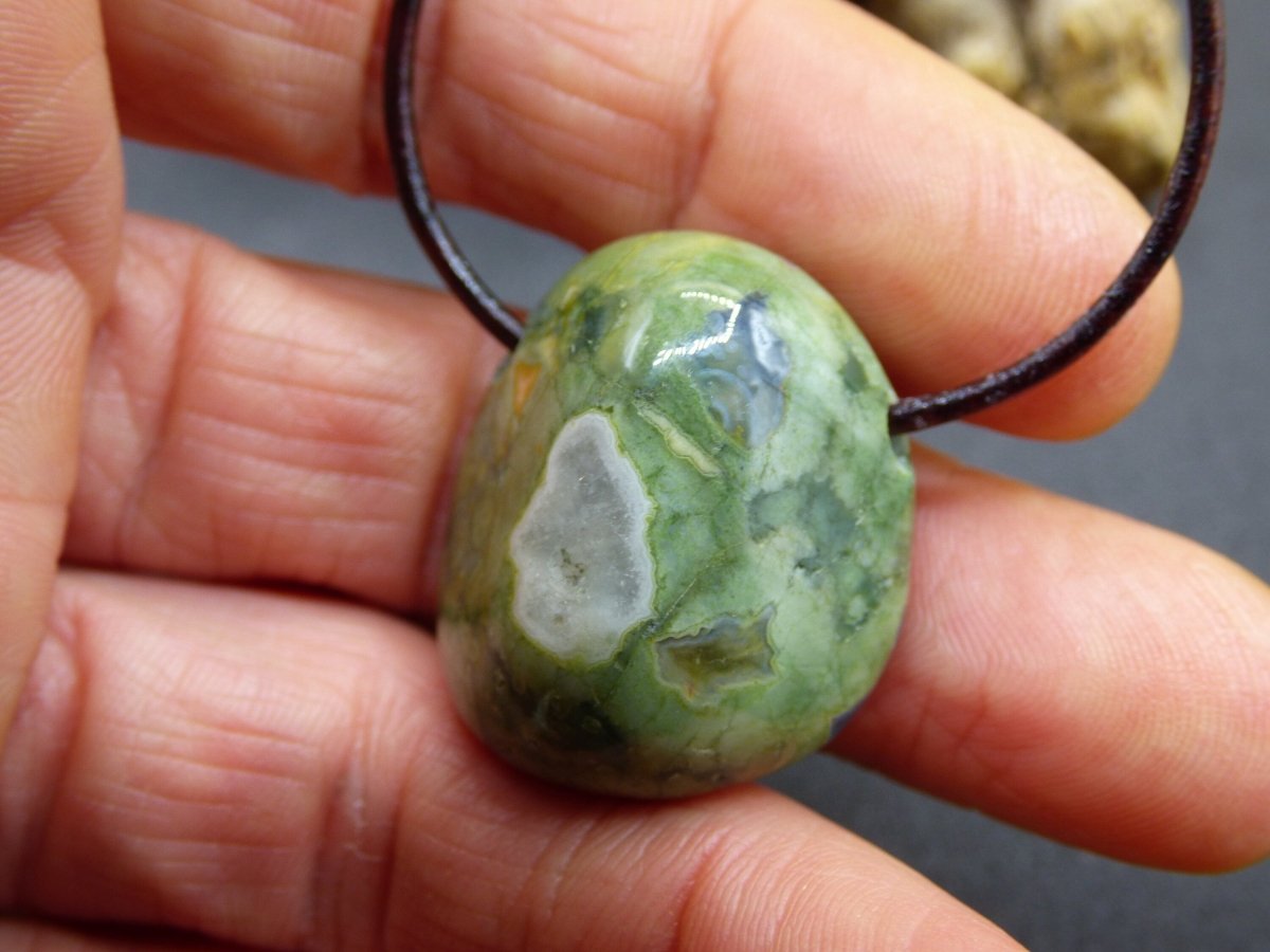 Regenwald Rhyolith ~ Edelstein Kette grün ~Rainforest ~HIPPIE ~GOA ~Boho ~Ethno ~Nature ~Heilstein - Art of Nature Berlin